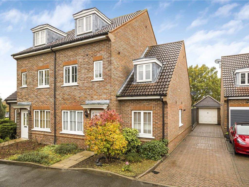 5 bed semidetached house to rent in Stanborough Mews, Stanborough Road, Welwyn Garden City