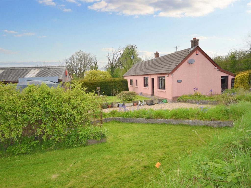 3 bed cottage for sale in Thomas Chapel, Begelly, Kilgetty SA68, £