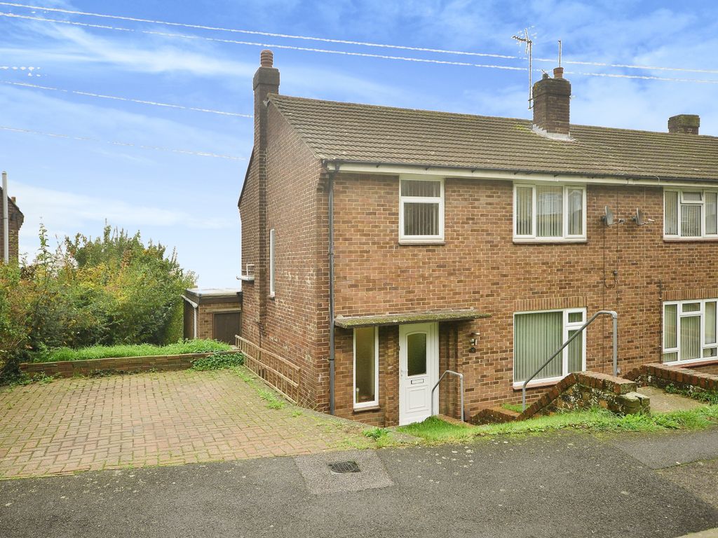 3 bed end terrace house for sale in Westbury Crescent, Dover CT17 Zoopla