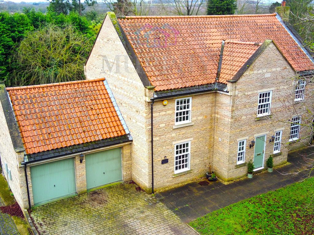 4 bed detached house for sale in Skellow Hall Gardens, Skellow