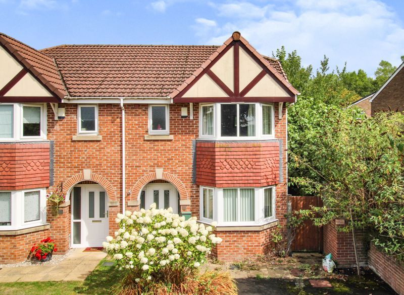 3 bed semidetached house for sale in Lyndale Close, Leek ST13 Zoopla