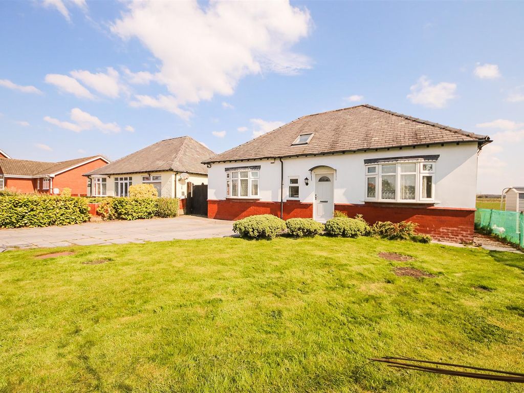 4 bed detached bungalow for sale in Blundells Lane, Churchtown
