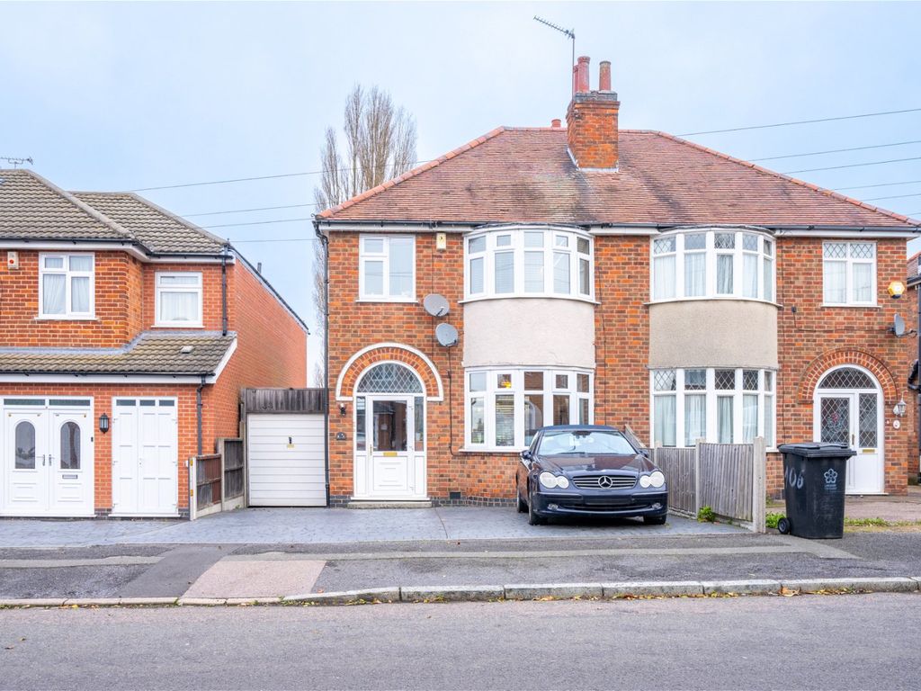 3 bed semidetached house for sale in Cardinals Walk, Leicester LE5, £