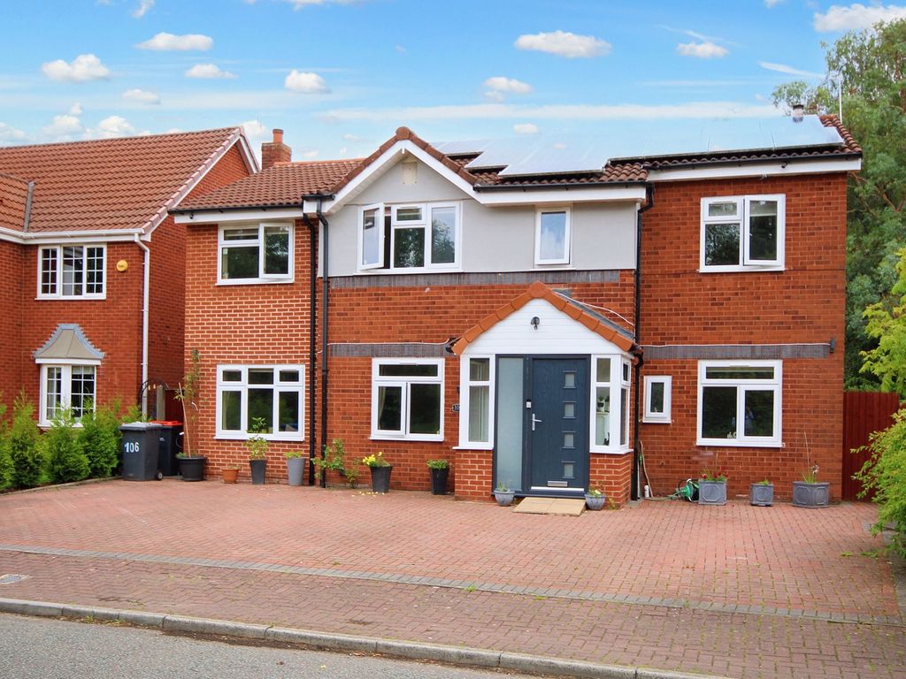 5 bed detached house for sale in Falconers Green, Westbrook WA5, £