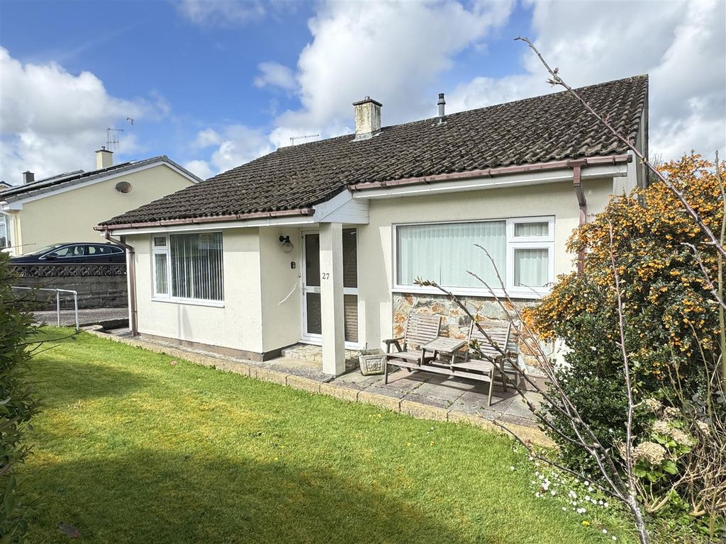 3 bed detached bungalow for sale in Cormorant Drive, St Austell, St