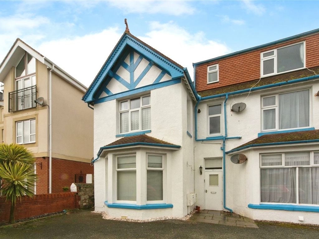 2 bed flat for sale in Lloyd Street, Llandudno, Conwy LL30, £70,000 Zoopla