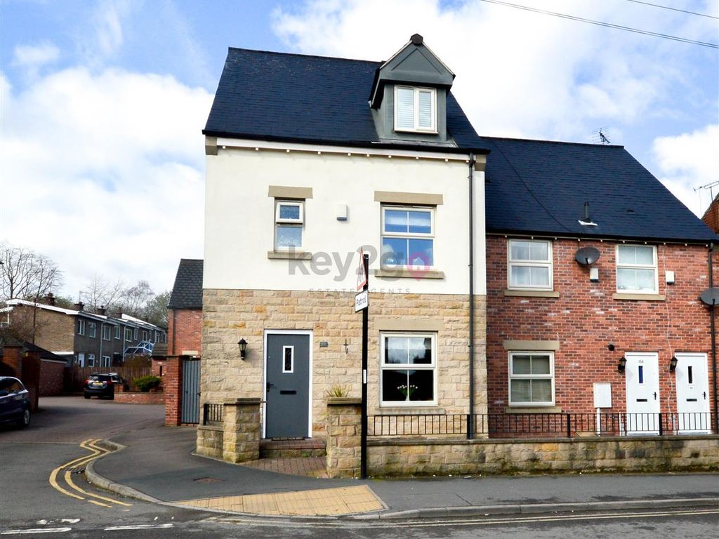 4 bed semidetached house for sale in Queen Street, Mosborough