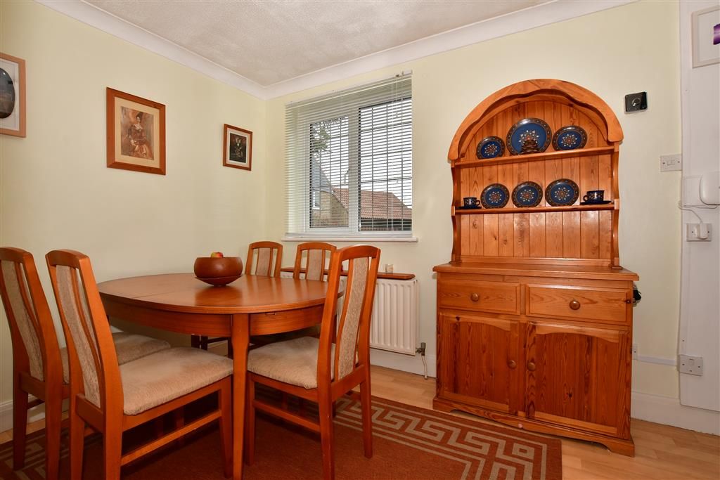 3 bed detached house for sale in The Curlews, Gravesend, Kent DA12 Zoopla