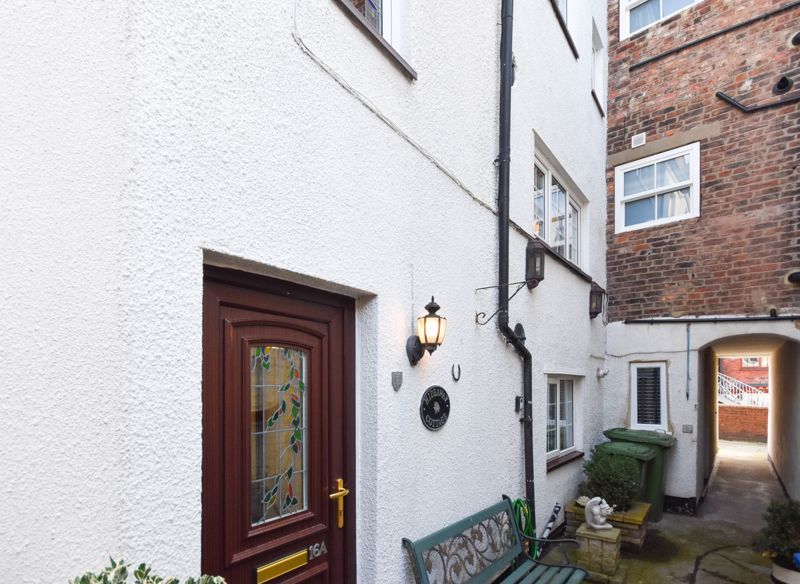 2 bed cottage for sale in Silver Street, Whitby YO21 Zoopla