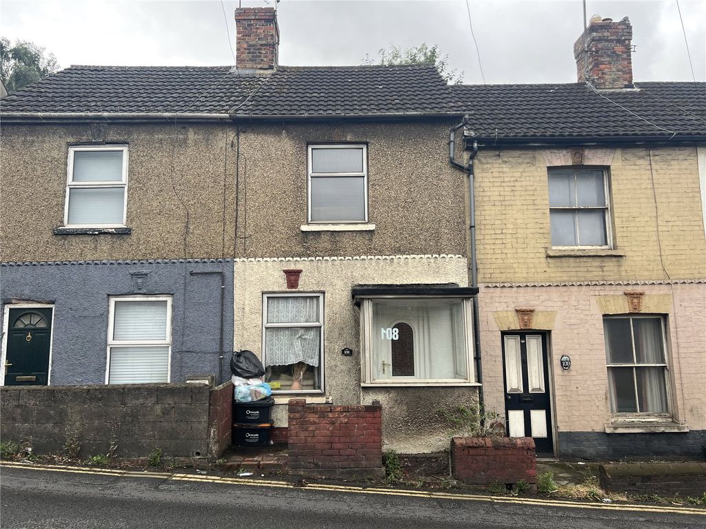 2 bed terraced house for sale in Kingshill Road, Swindon, Wiltshire SN1