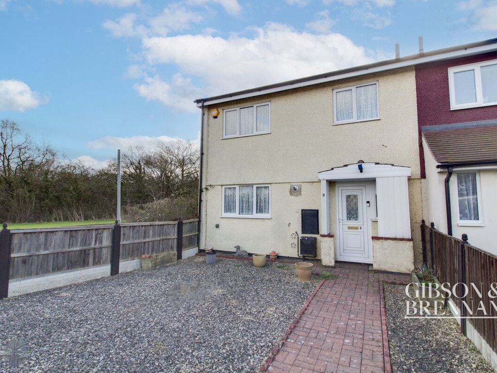 3 bed end terrace house for sale in Ashfields, Basildon SS13, £350,000