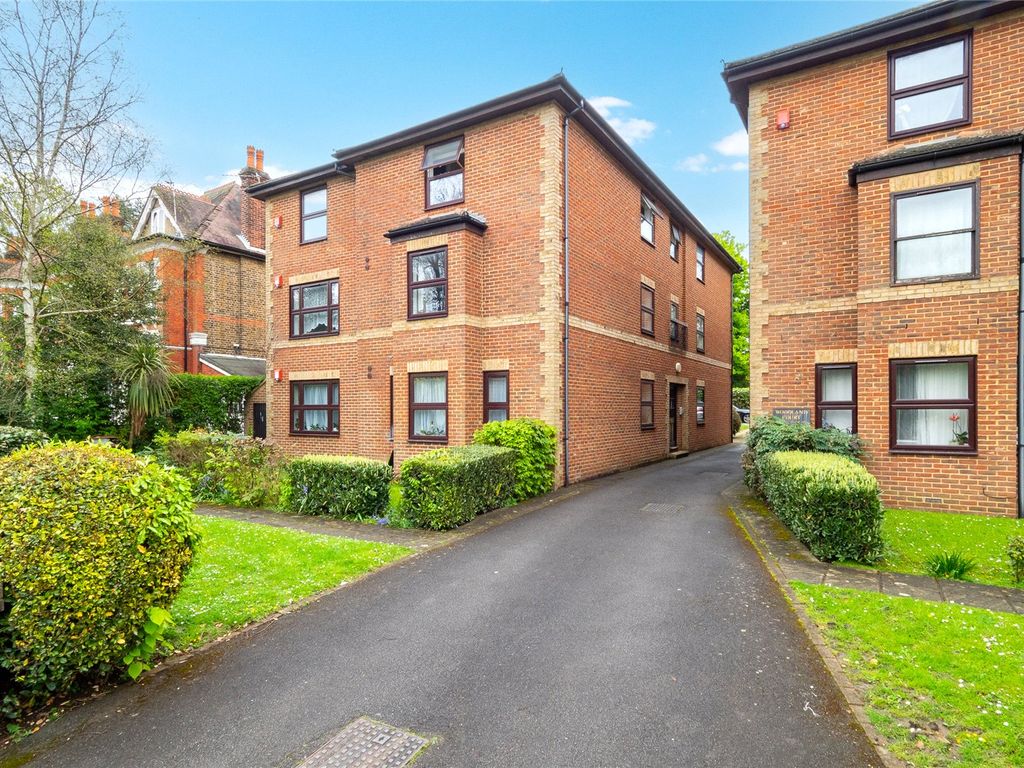 2 bed flat for sale in Grove Road, Sutton SM1 Zoopla