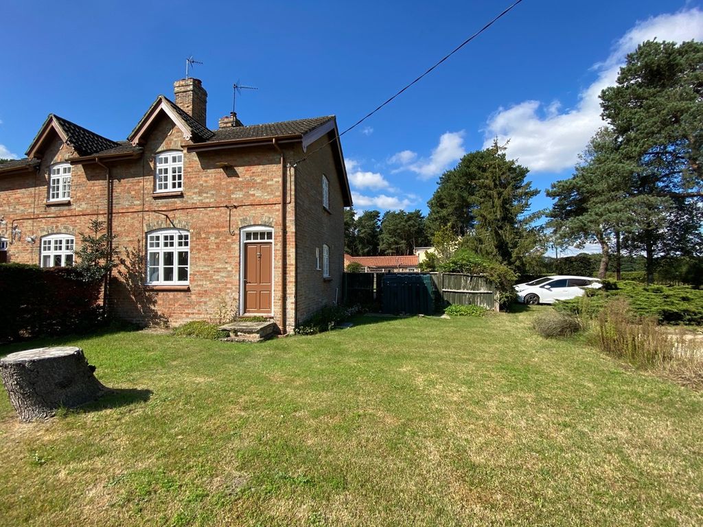 3 bed semidetached house to rent in Fairstead Drove, Shouldham, King's