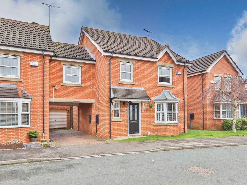 4 bed linkdetached house for sale in Old Chapel Close, Long Riston