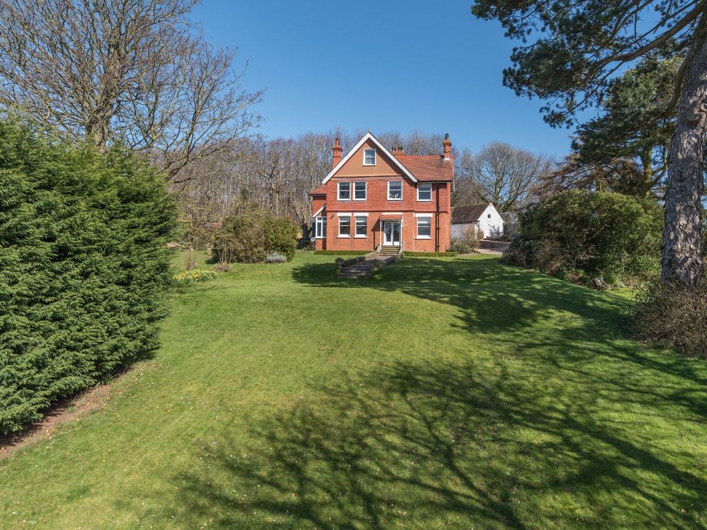 6 bed detached house for sale in Gobery Hill, Wingham, Canterbury, Kent