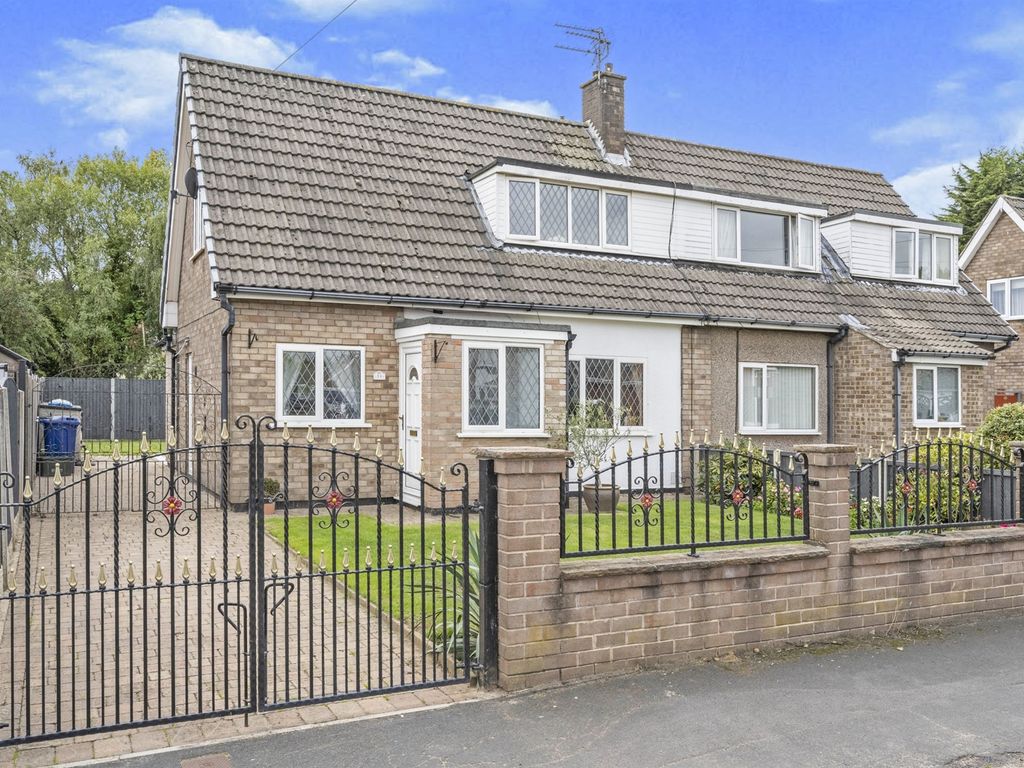 2 bed semidetached house for sale in Oakwood Drive, Armthorpe