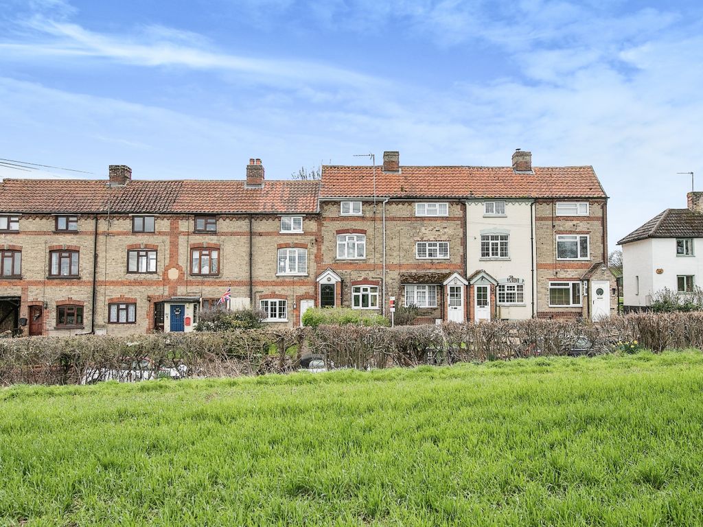 2 bed terraced house for sale in Batt Hall, Kitchen Hill, Bulmer