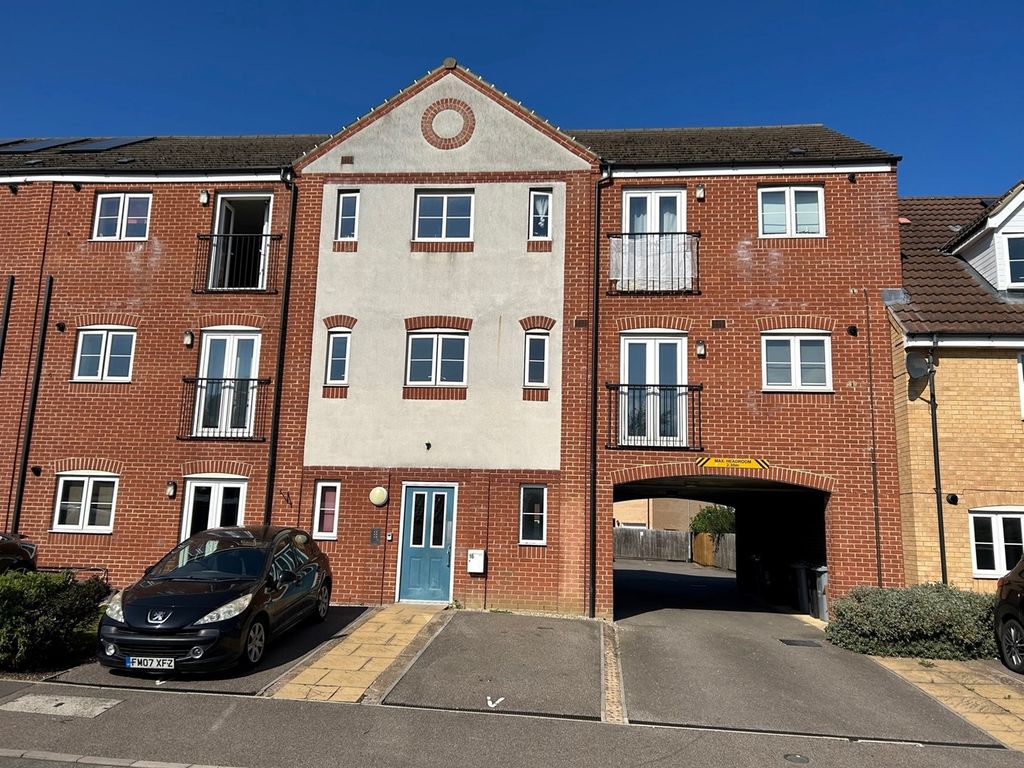 2 bed flat for sale in Manning Road, Bourne PE10, £140,000 Zoopla