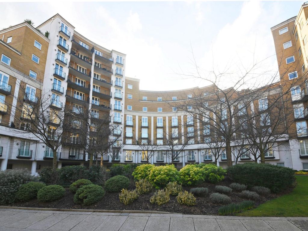 2 bed flat to rent in Albert Court, Palgrave Gardens, London NW1 Zoopla
