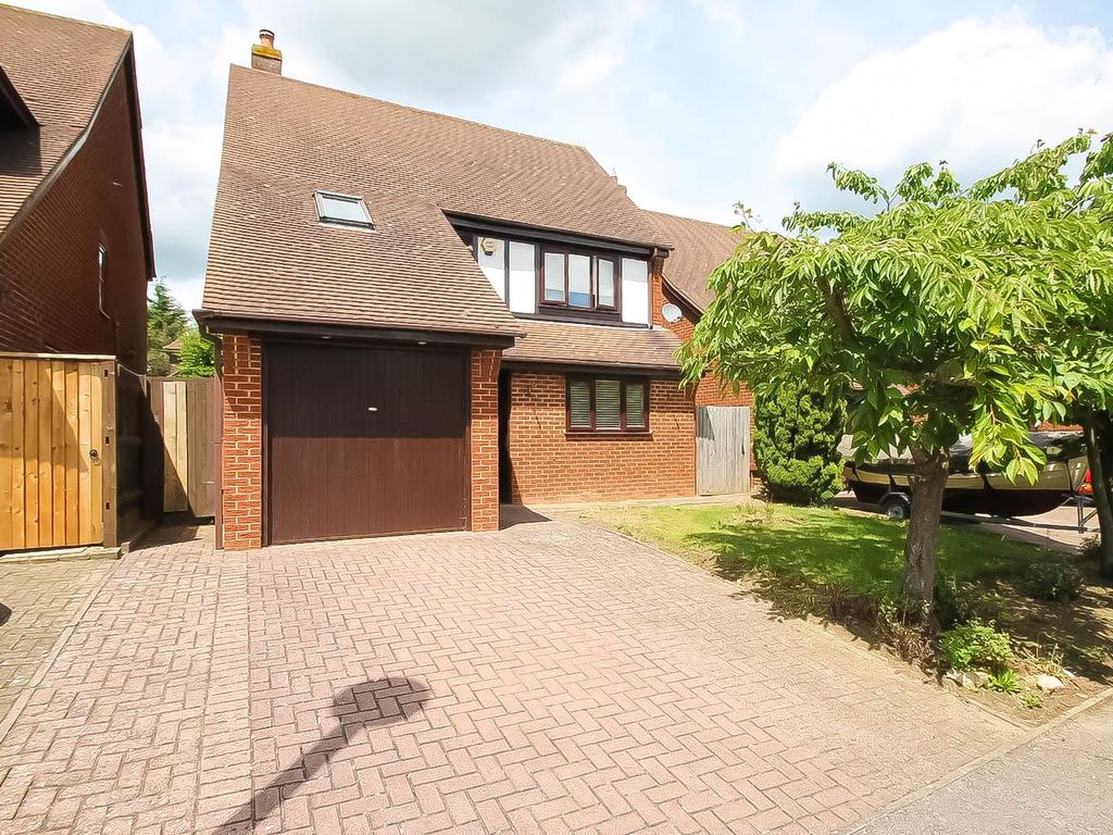 4 bed detached house for sale in Morrison Court, Crownhill, Milton