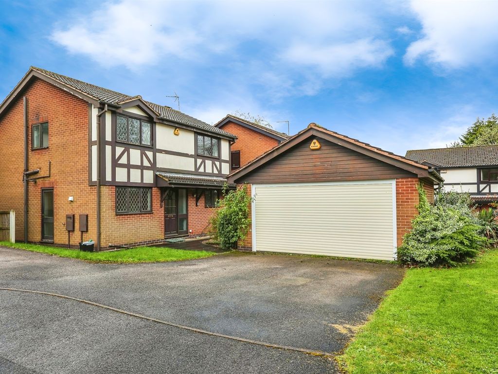 4 bed detached house for sale in Angus Close, Kimberley, Nottingham