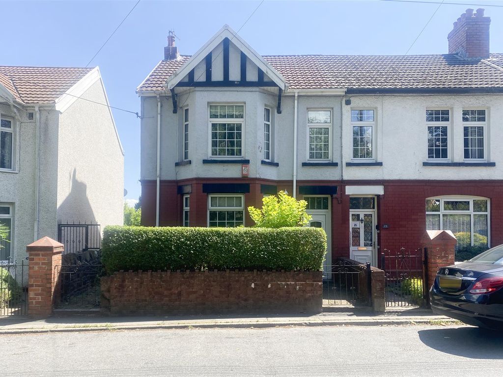 3 bed semidetached house for sale in Bloomfield Road, Blackwood NP12