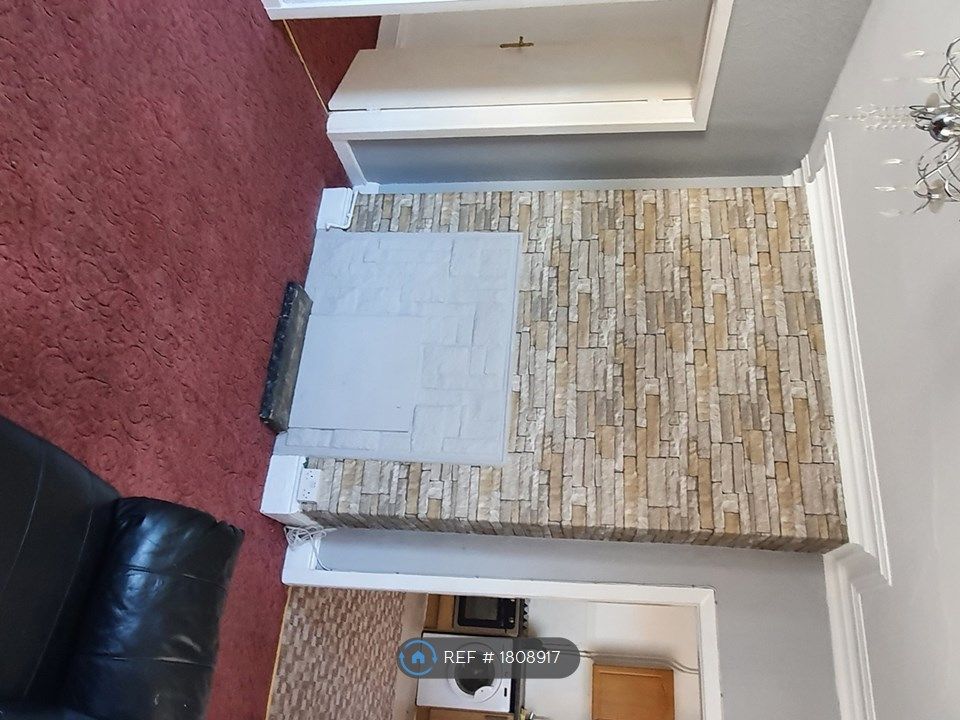 1 bed flat to rent in Newport Lane, StokeOnTrent ST6, £750 pcm Zoopla