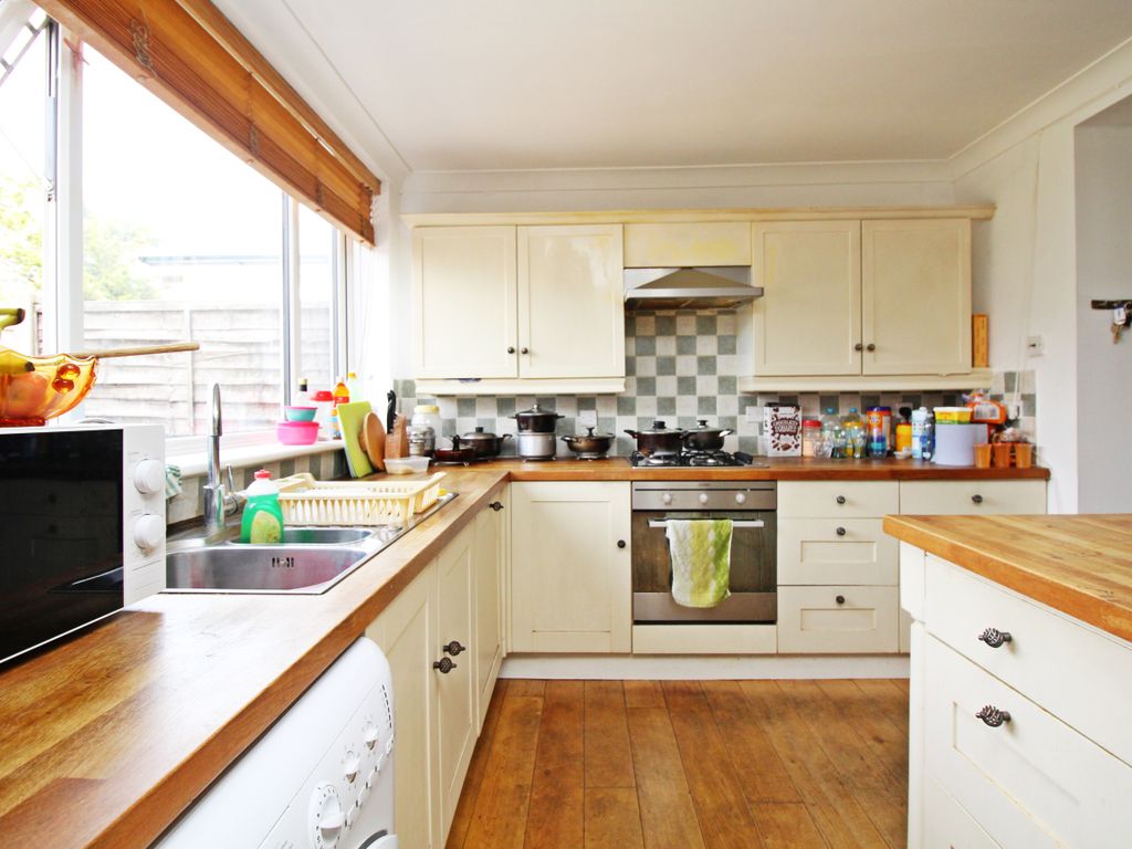 1 bed flat for sale in Melbourne Road, Chichester PO19 Zoopla
