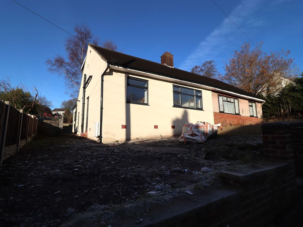 3 bed bungalow for sale in Leopold Road, Blackburn BB2, £220,000 Zoopla