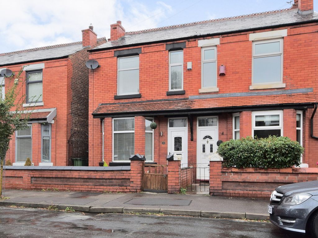 2 bed semidetached house for sale in Cheltenham Road, Stockport