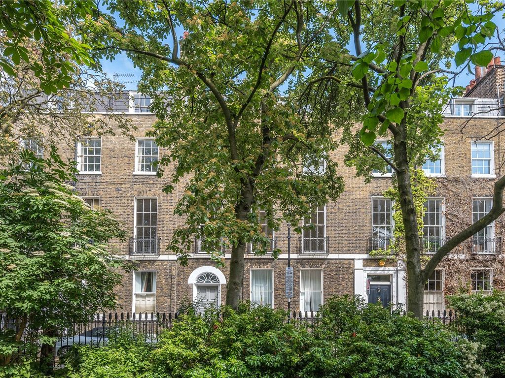 6 bed terraced house for sale in Compton Terrace, Islington, London N1