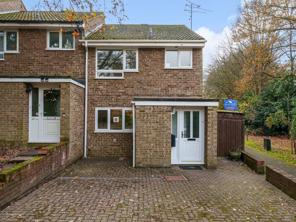 3 bed end terrace house to rent in Glassonby Walk, Camberley GU15, £