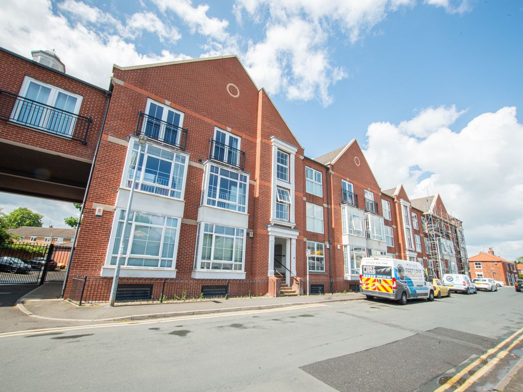 2 bed flat to rent in Mill Lane, Beverley HU17, £650 pcm Zoopla