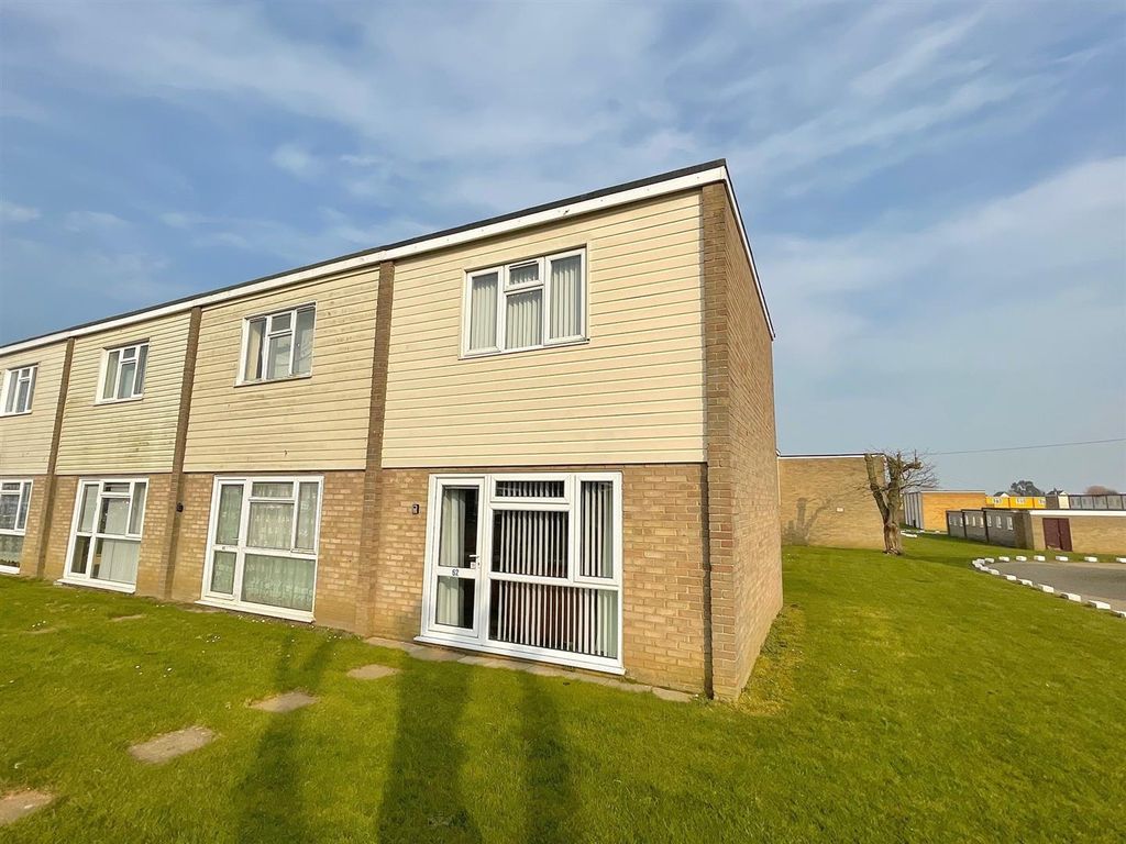 2 bed chalet for sale in Bermuda Holiday Park, Newport Road, Hemsby