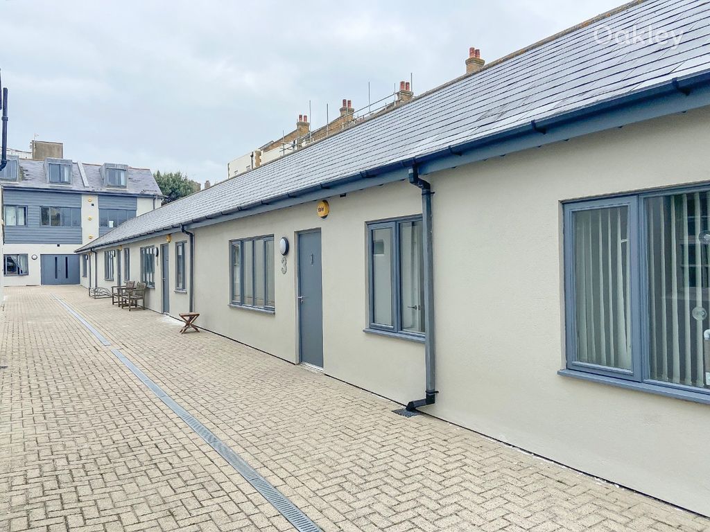 1 bed flat for sale in Arundel Road, Brighton, East Sussex BN2, £