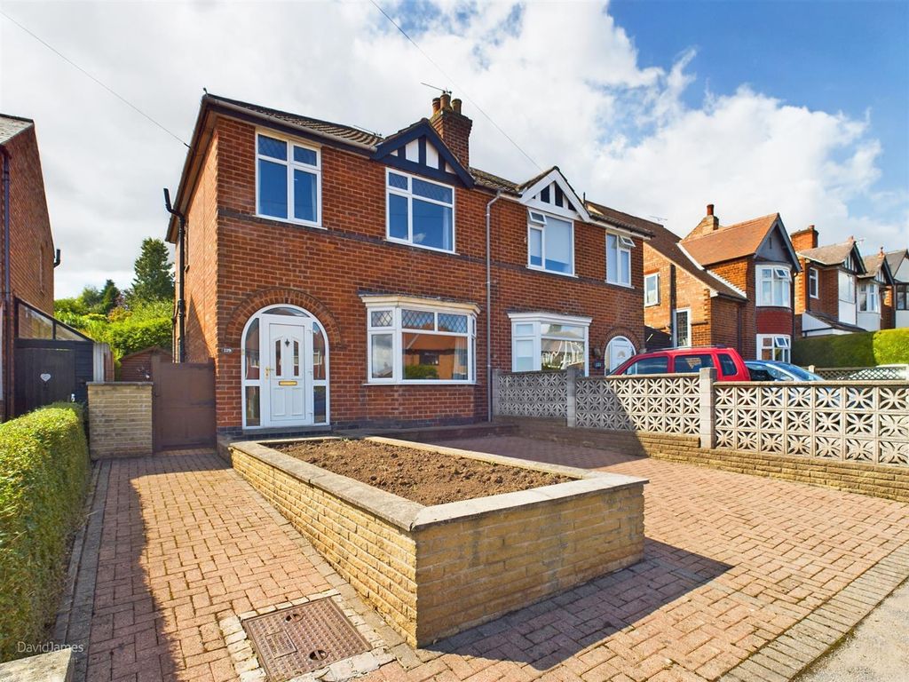 3 bed semidetached house for sale in Westdale Lane, Carlton