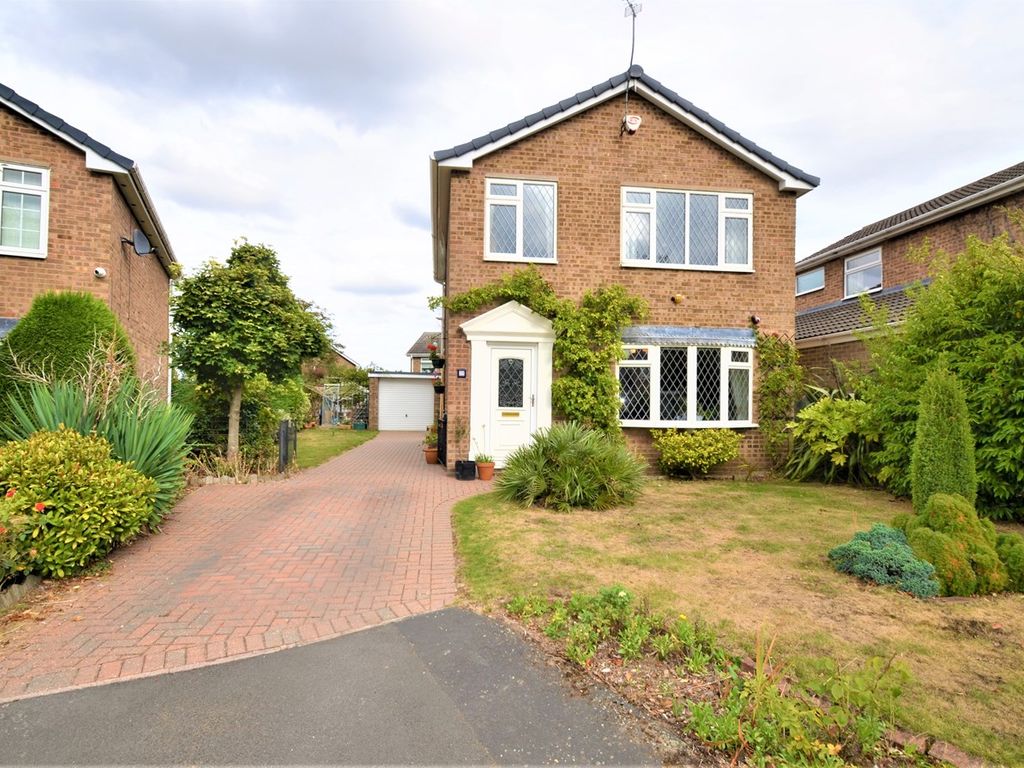 3 bed detached house for sale in Ravenswood Drive, Auckley, Doncaster