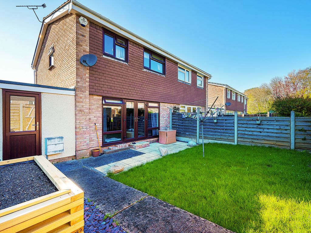 3 bed semidetached house for sale in Cheriton Place, Warmley, Bristol