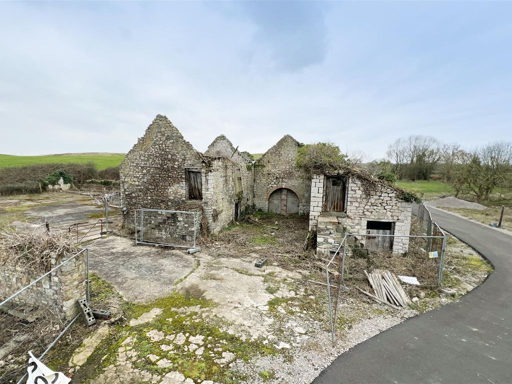 Land for sale in Berwick Lane, Hallen, Bristol BS10, £260,000 Zoopla