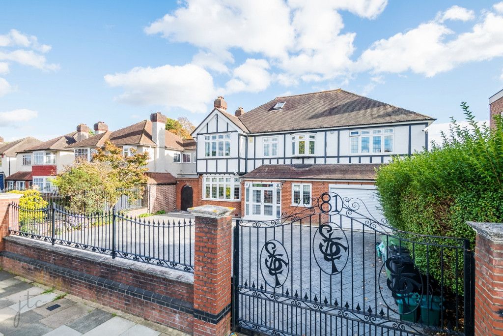 6 bed detached house for sale in Grove Park Road, Grove Park, London