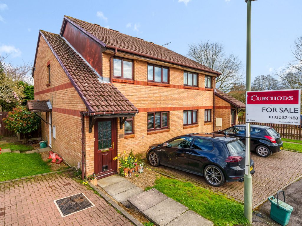2 bed for sale in Palmer Crescent, Ottershaw KT16 Zoopla