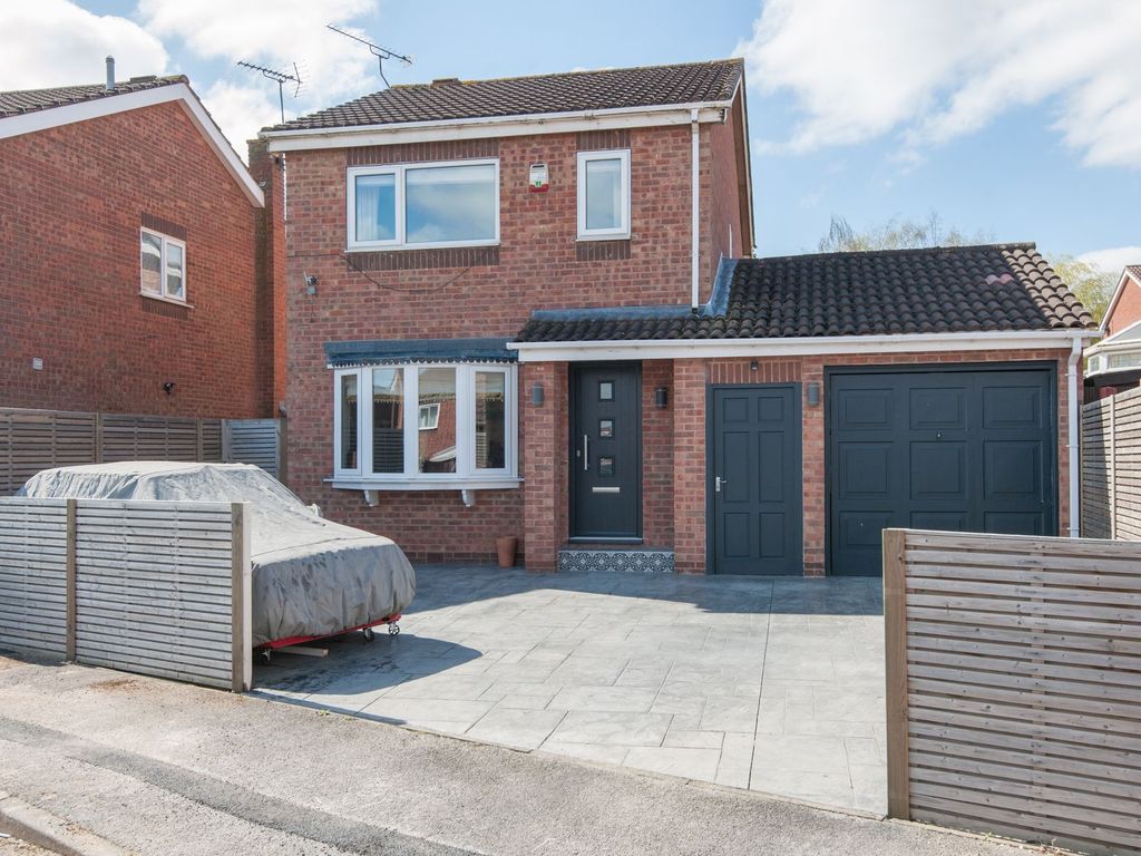 3 bed detached house for sale in Butterhall Close, Whitwell S80 Zoopla