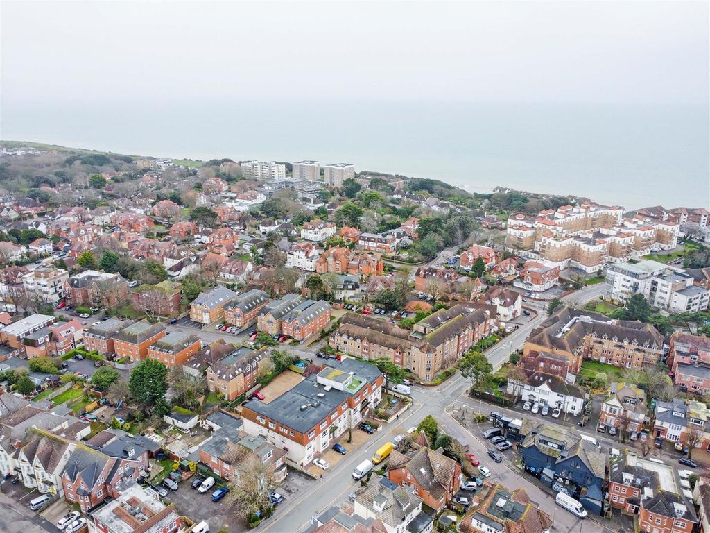 1 bed flat for sale in Sea Road, Bournemouth BH5, £170,000
