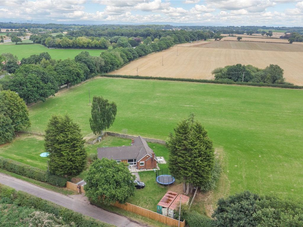 2 bed bungalow for sale in High Legh, Knutsford, Cheshire WA16 Zoopla