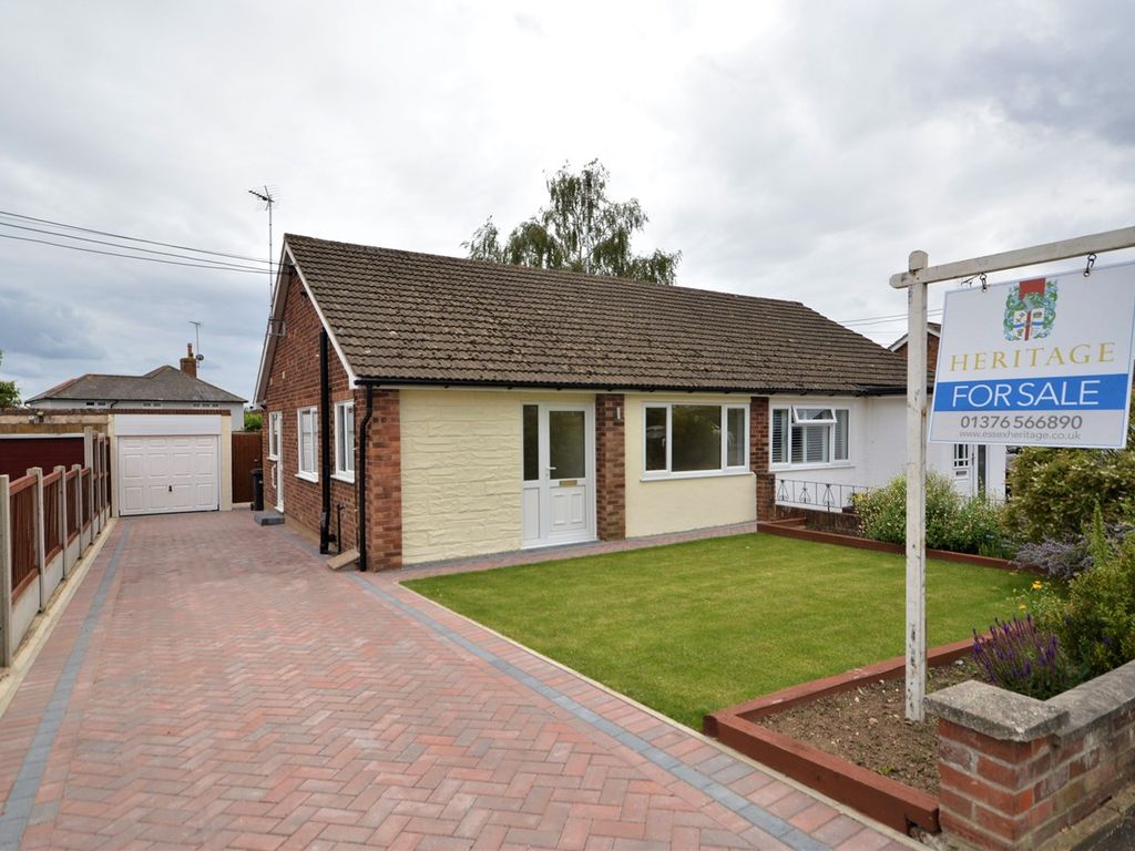 2 bed semidetached bungalow for sale in Walford Way, Coggeshall CO6, £