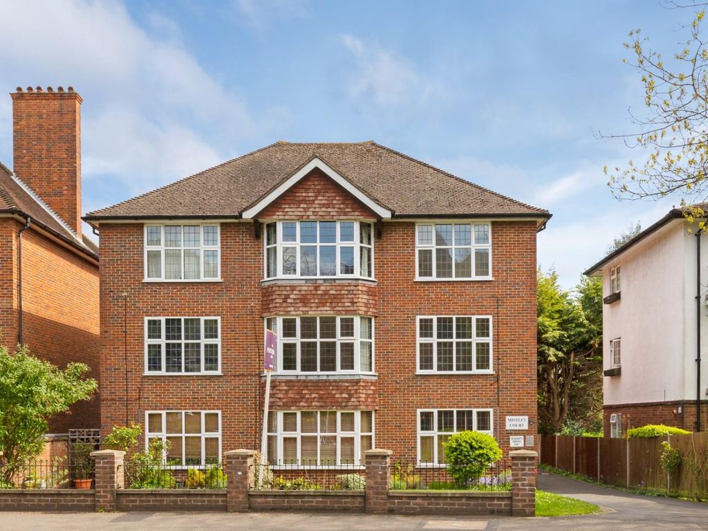1 bed flat for sale in Ashley Road, Epsom KT18 Zoopla