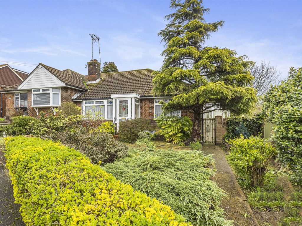 2 bed semidetached bungalow for sale in Sunnydale Close, Patcham