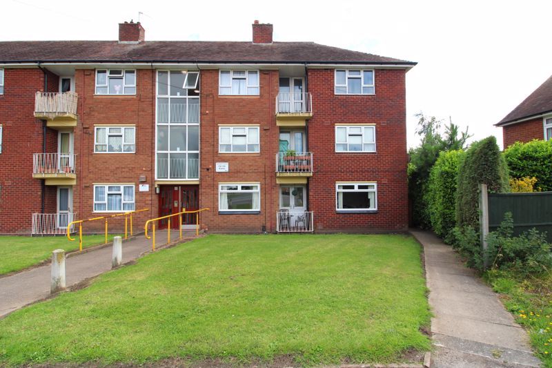 2 bed flat for sale in Chatsworth Crescent, Rushall WS4, £66,000 Zoopla