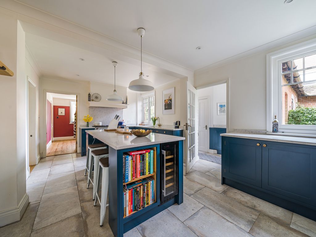 5 bed detached house for sale in Melton Road, Melton Mowbray LE14, £