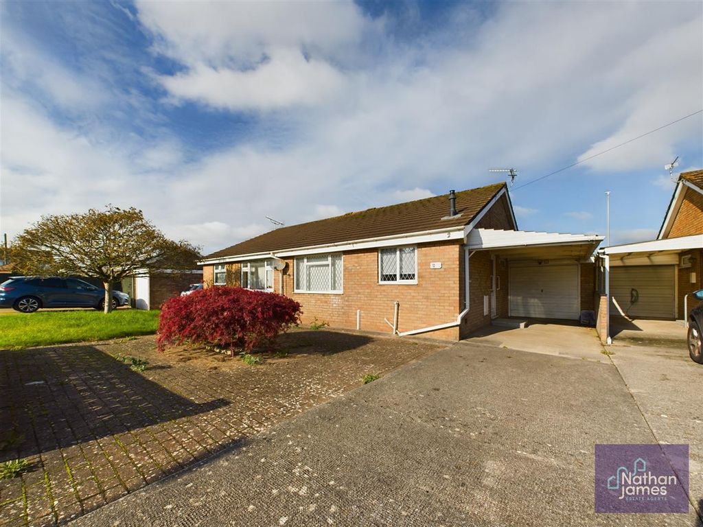 2 bed bungalow for sale in Lapwing Avenue, Caldicot NP26, £235,000 Zoopla